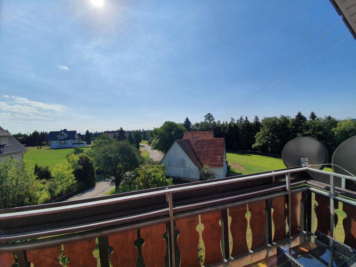 Chickenhill Blackforest, Grosse Ferienwohnung Im Schwarzwald Bad Wildbad Exterior foto